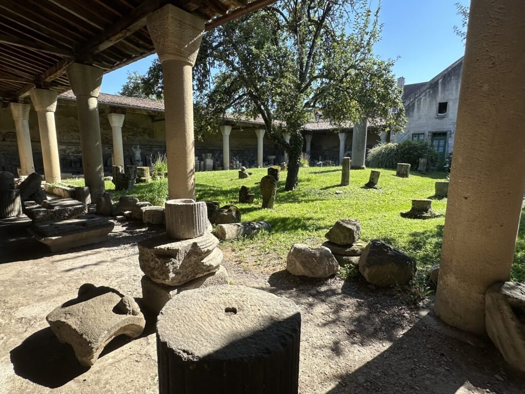 Exposition au musée lapidaire : « Les pierres nous ont dit… »